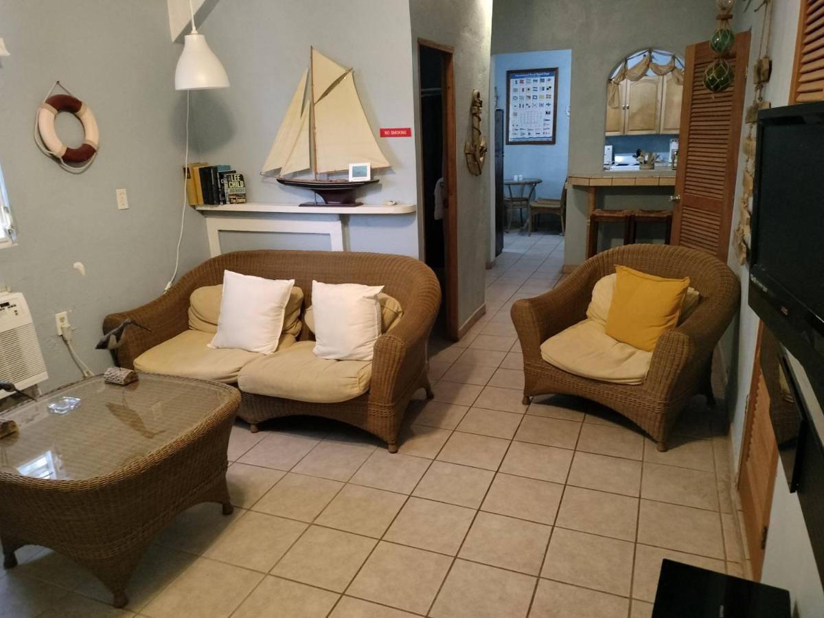 Casa De Tortuga Guesthouse วีเอเกส ห้อง รูปภาพ